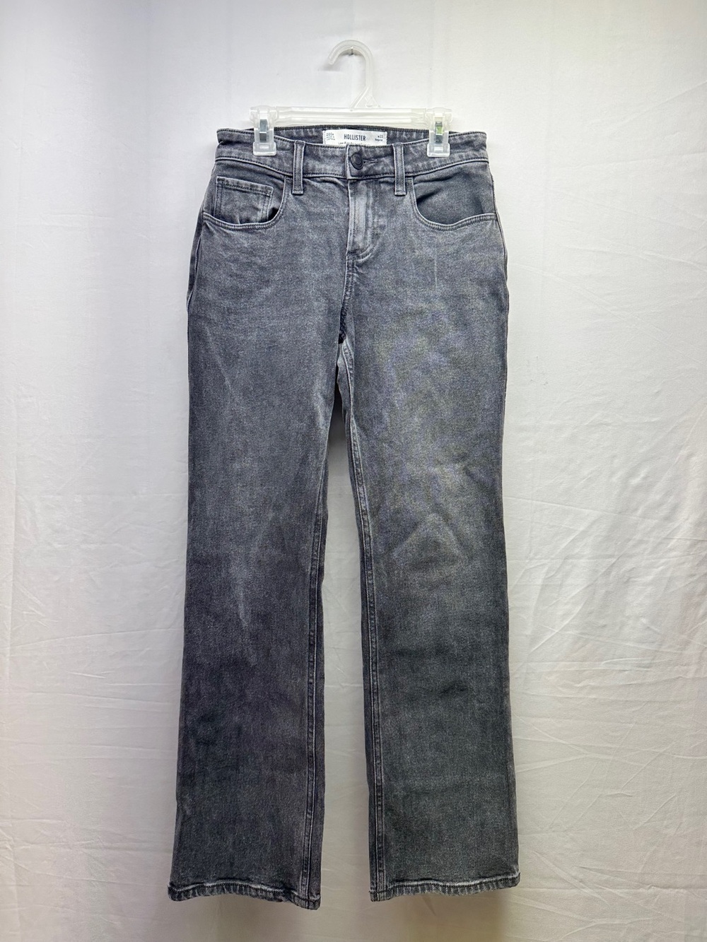 Hollister Low Rise Straight Leg Jeans in Washed Black